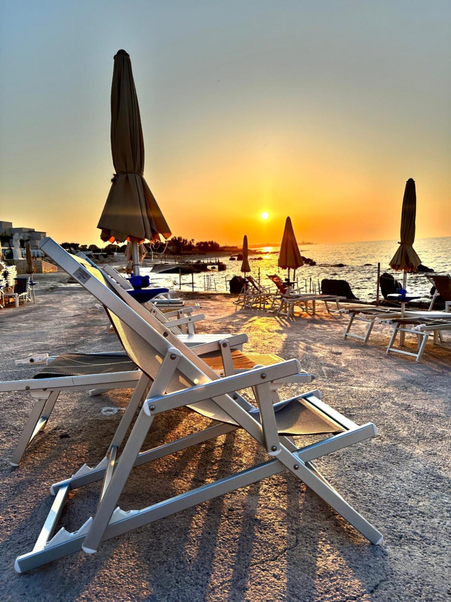 Hotel Riva Del Sole Giovinazzo Exterior foto