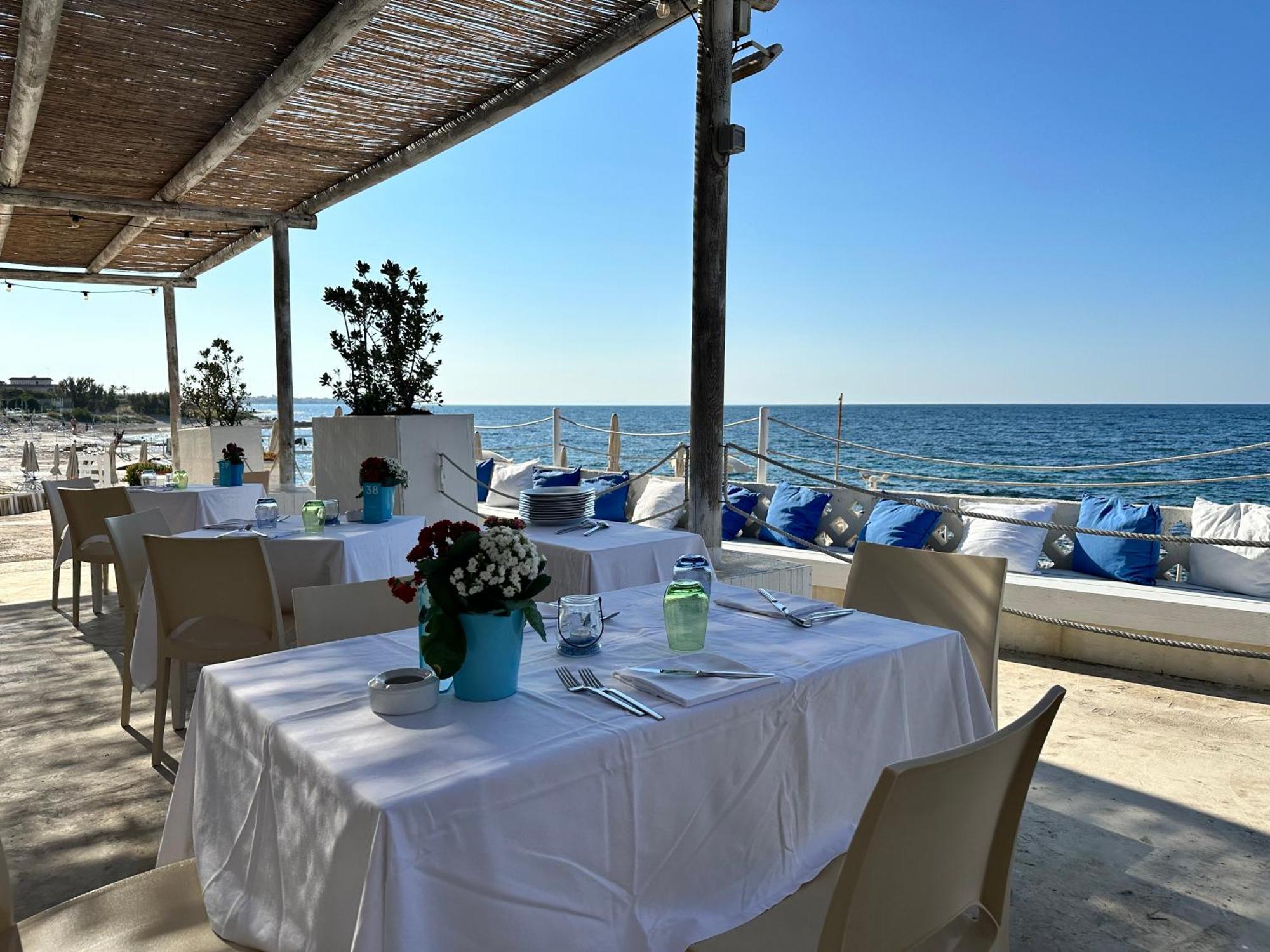 Hotel Riva Del Sole Giovinazzo Exterior foto